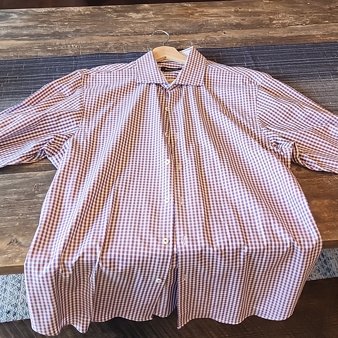 Bugachi Button Down
